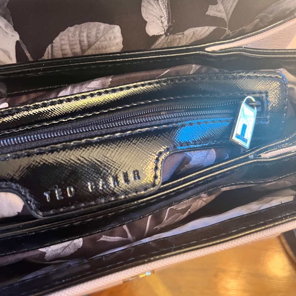 Ted Baker London Blush Pink & Black Structured Top-Handle/Crossbody Bag (EUC) - Picture 12 of 16